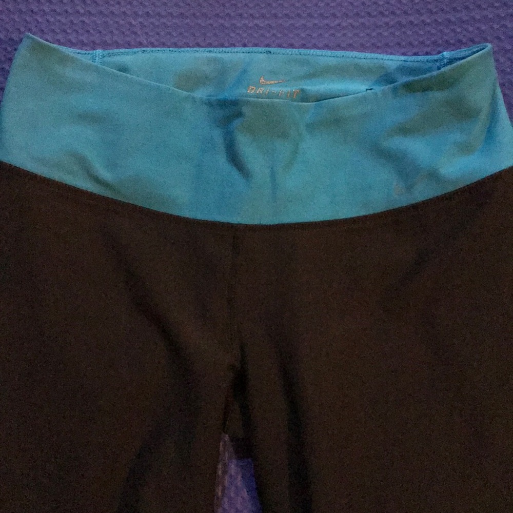 SALE 🙌🙌 Nike Dri-Fit Leggings